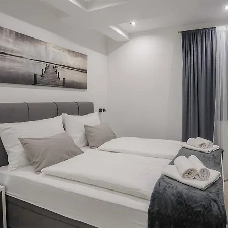 5 Bedroom Beautiful In Podstrana