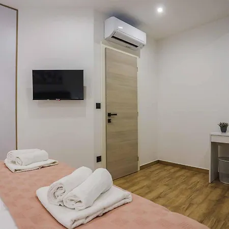 Hébergement de vacances 5 Bedroom Beautiful In *